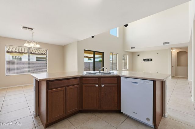 2691 S CHAPARRAL Road, Apache Junction, AZ 85119