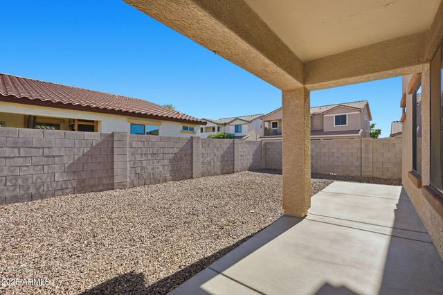 2691 S CHAPARRAL Road, Apache Junction, AZ 85119