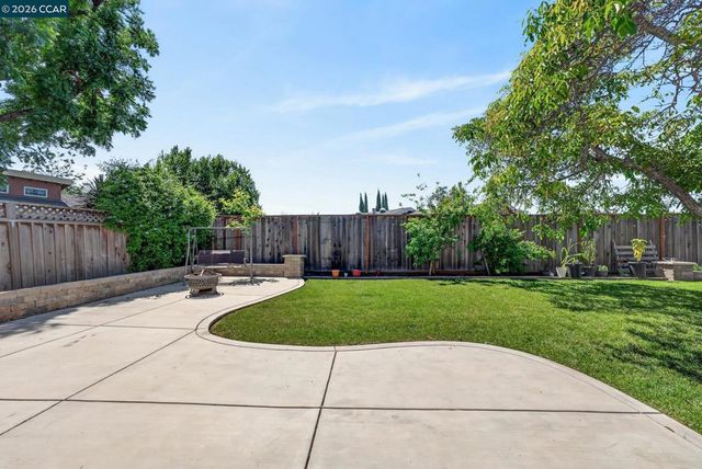 1513 Rue Avati, San Jose, CA 95131