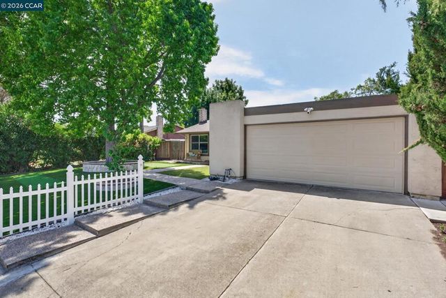 1513 Rue Avati, San Jose, CA 95131