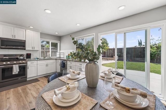 1513 Rue Avati, San Jose, CA 95131