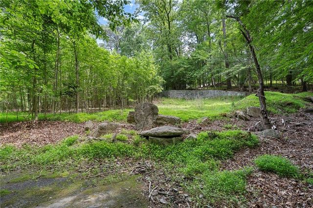 1340 W Garmon Road, Sandy Springs, GA 30327