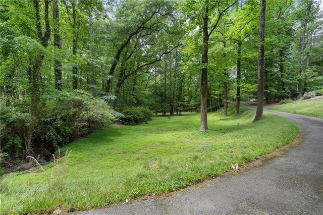 1340 W Garmon Road, Sandy Springs, GA 30327