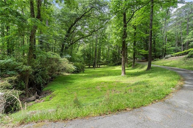 1340 W Garmon Road, Sandy Springs, GA 30327