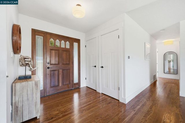1739 Woodcrest Dr, Concord, CA 94521