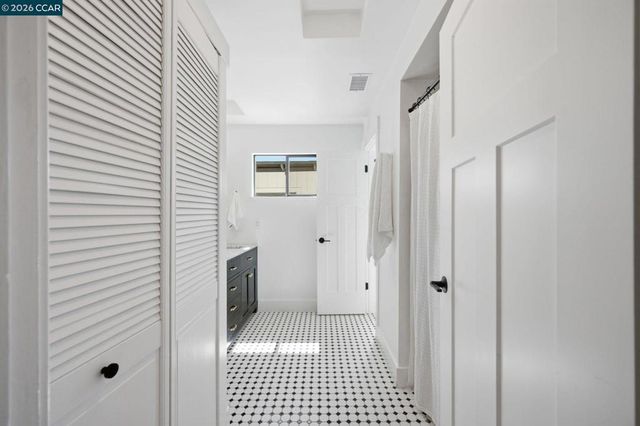 1739 Woodcrest Dr, Concord, CA 94521