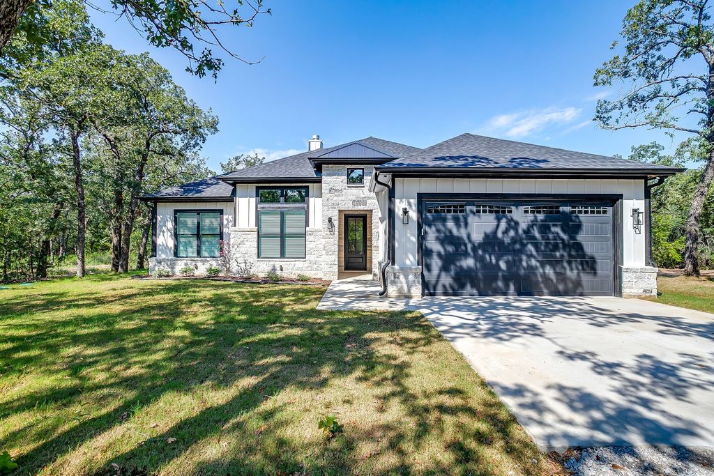 276 Private Road 3204, Bridgeport, TX 76426