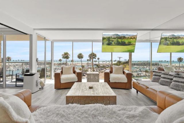 1200 Harbor Drive North 4B, Oceanside, CA 92054