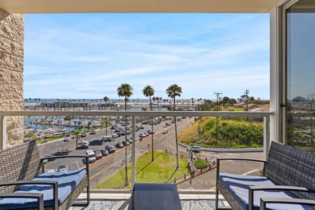 1200 Harbor Drive North 4B, Oceanside, CA 92054