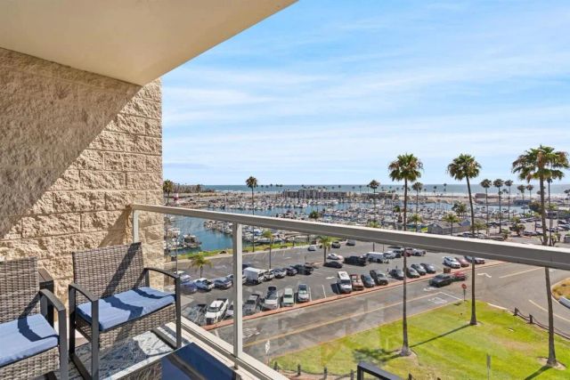 1200 Harbor Drive North 4B, Oceanside, CA 92054