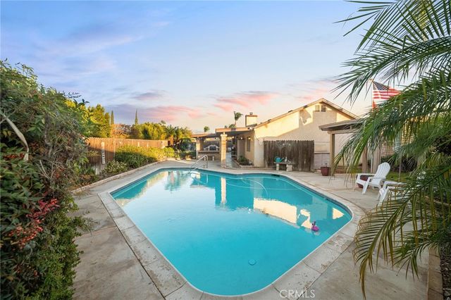 1549 Agate, Colton, CA 92324