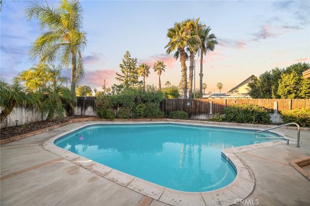 1549 Agate, Colton, CA 92324