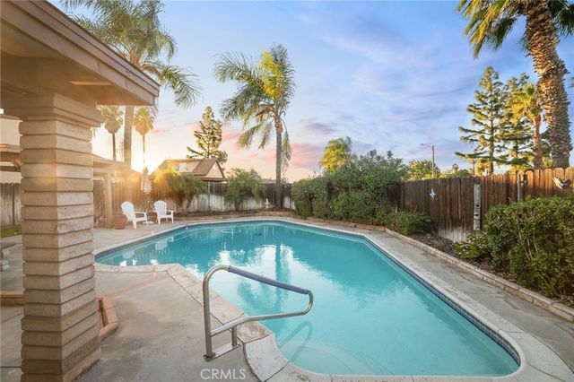 1549 Agate, Colton, CA 92324