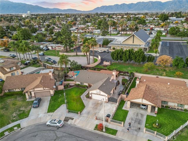 1549 Agate, Colton, CA 92324