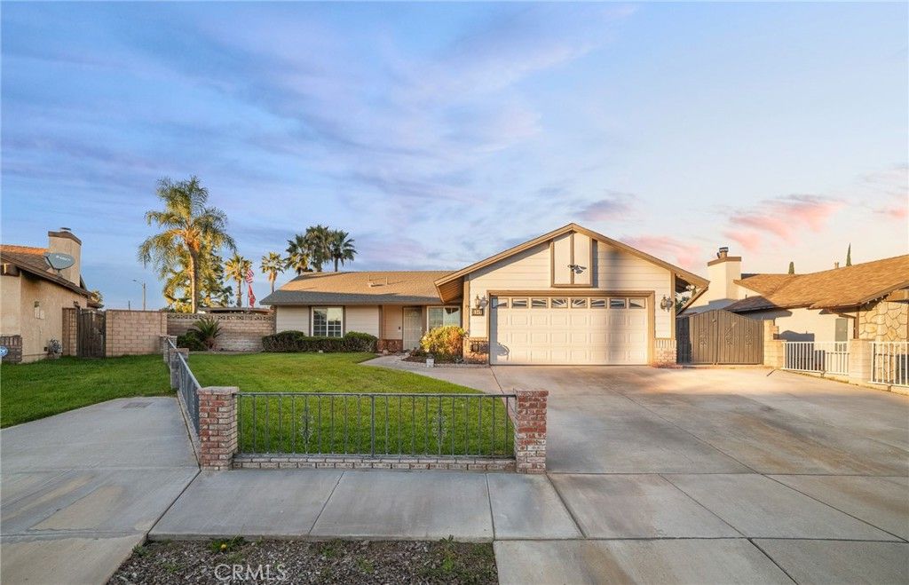 1549 Agate, Colton, CA 92324