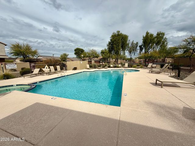 2725 E MINE CREEK Road 2058, Phoenix, AZ 85024