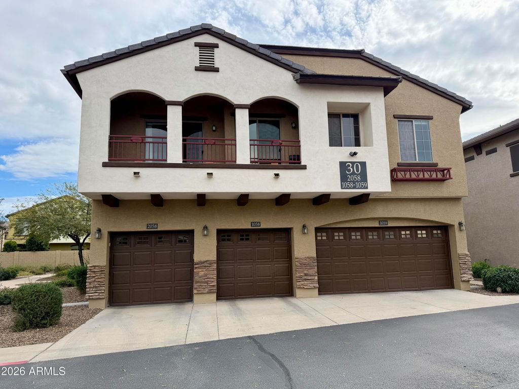 2725 E MINE CREEK Road 2058, Phoenix, AZ 85024