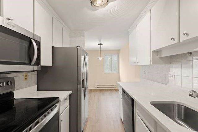 96 Main St E6, Foxboro, MA 02035