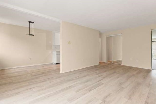 96 Main St E6, Foxboro, MA 02035