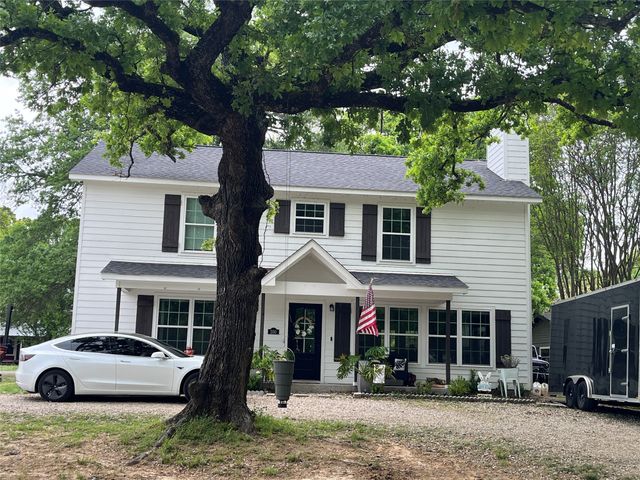 200 Lakeside Drive, West Tawakoni, TX 75474