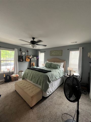 200 Lakeside Drive, West Tawakoni, TX 75474