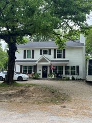 200 Lakeside Drive, West Tawakoni, TX 75474