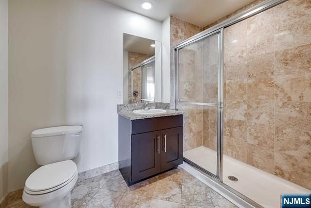 29 1st Street 401, Hackensack, NJ 07601