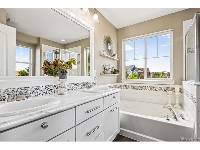 11053 E 28th Pl, Denver, CO 80238