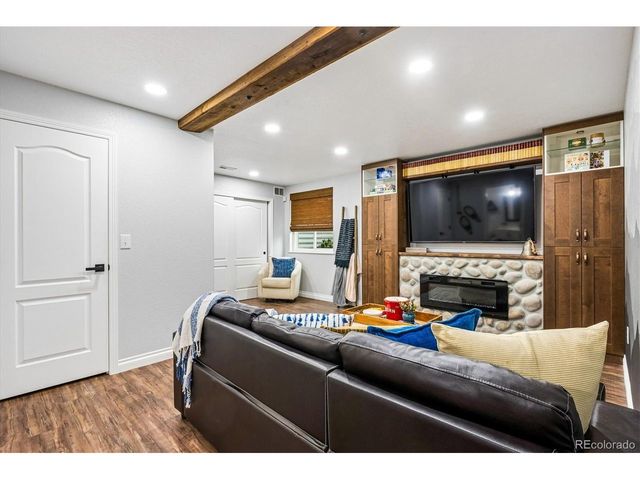 11053 E 28th Pl, Denver, CO 80238