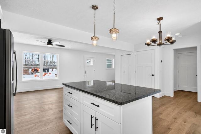 2134 Cottonwood Avenue, Grawn, MI 49637