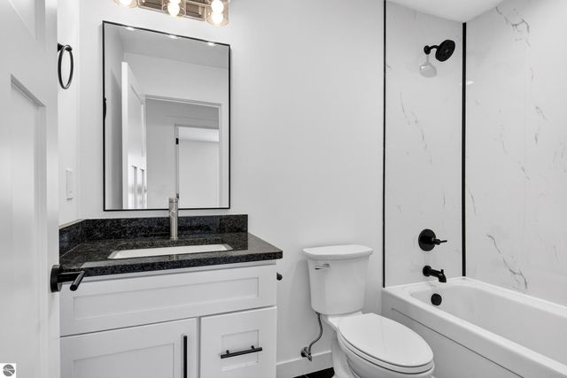 2134 Cottonwood Avenue, Grawn, MI 49637