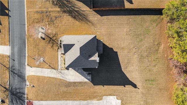 104 SHIMMERING WATERS Lane, Fayetteville, GA 30214