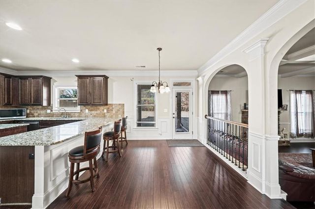 104 SHIMMERING WATERS Lane, Fayetteville, GA 30214