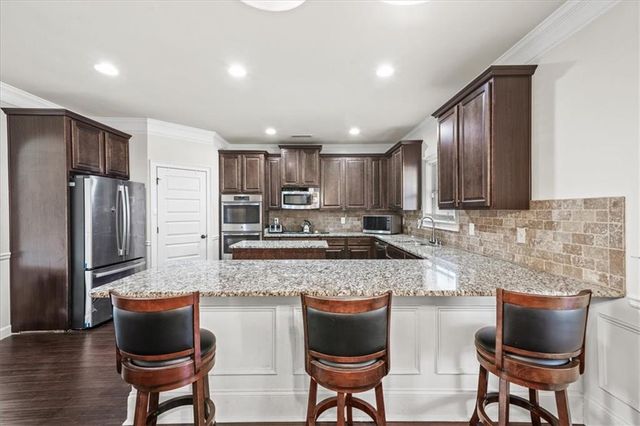 104 SHIMMERING WATERS Lane, Fayetteville, GA 30214