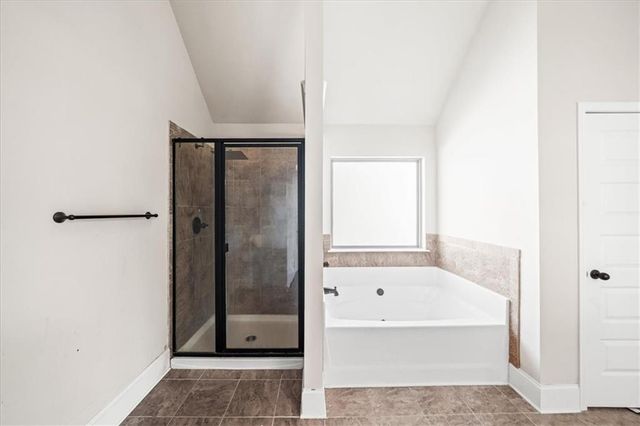 104 SHIMMERING WATERS Lane, Fayetteville, GA 30214