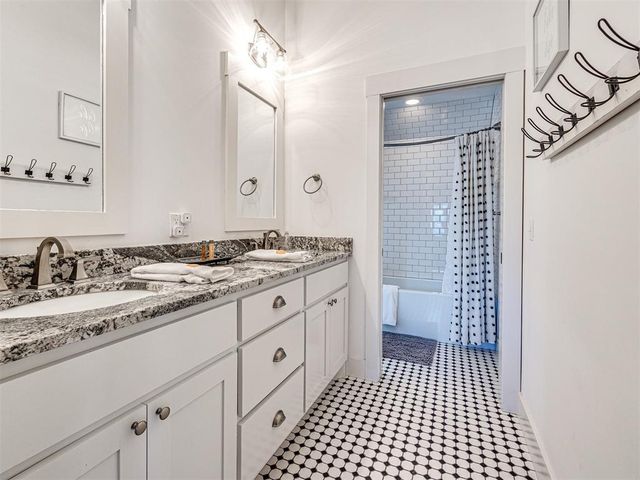 20 Redbud Lane B, Carlton Landing, OK 74432