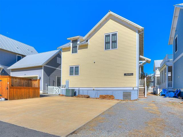 20 Redbud Lane B, Carlton Landing, OK 74432