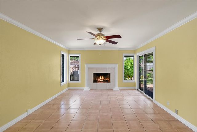 332 Poenisch Dr, Corpus Christi, TX 78412