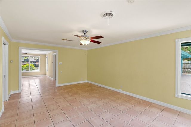 332 Poenisch Dr, Corpus Christi, TX 78412