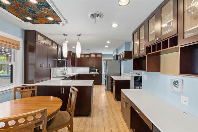 332 Poenisch Dr, Corpus Christi, TX 78412