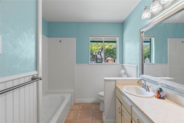 332 Poenisch Dr, Corpus Christi, TX 78412