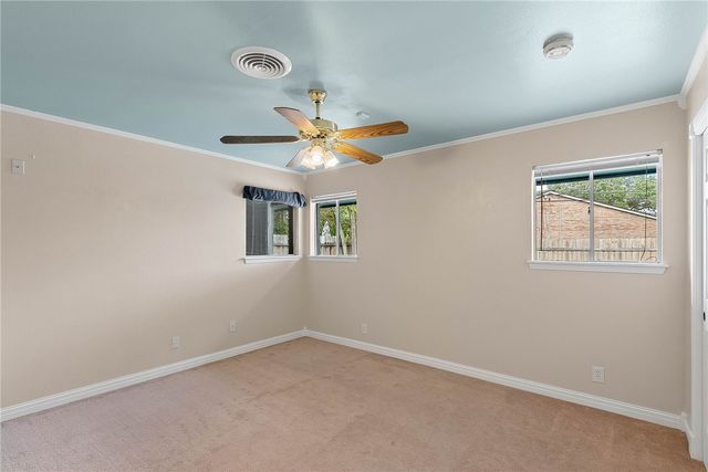 332 Poenisch Dr, Corpus Christi, TX 78412