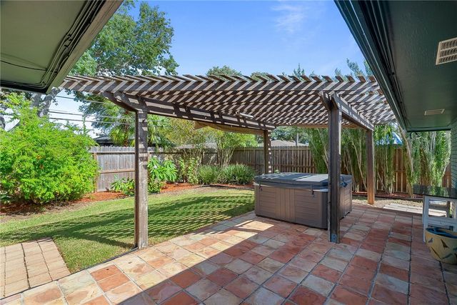 332 Poenisch Dr, Corpus Christi, TX 78412