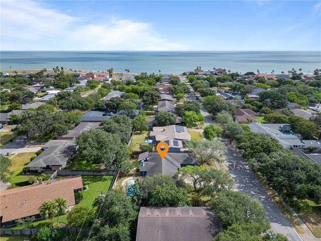 332 Poenisch Dr, Corpus Christi, TX 78412