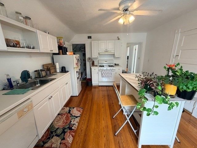 117 Rogers Ave 3, Somerville, MA 02144