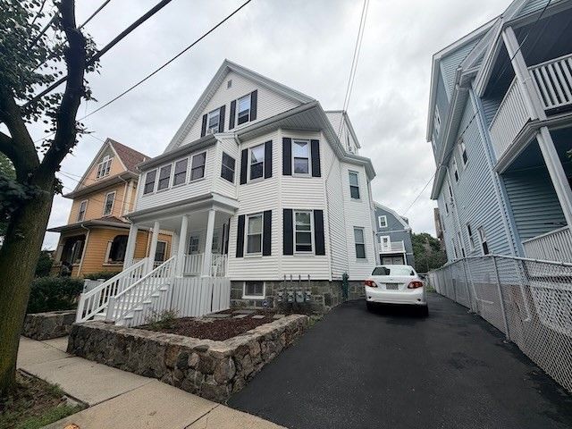 117 Rogers Ave 3, Somerville, MA 02144