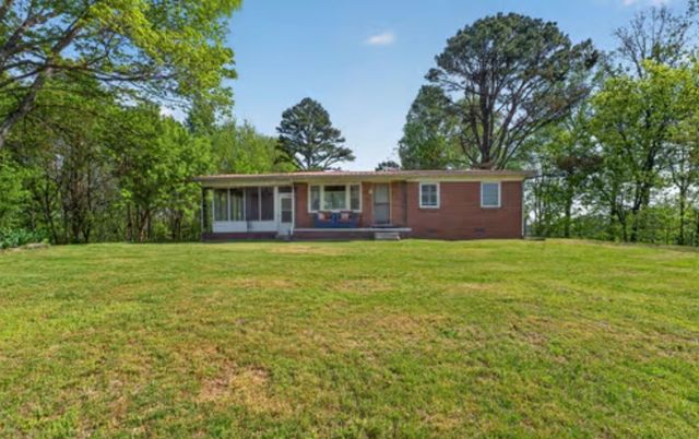 17015 Nashville Hwy, Buffalo Valley, TN 38548