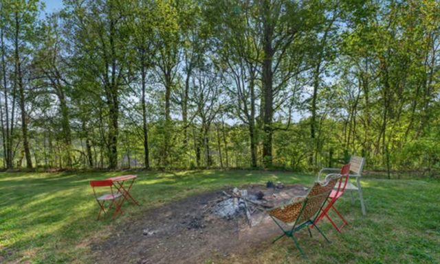 17015 Nashville Hwy, Buffalo Valley, TN 38548