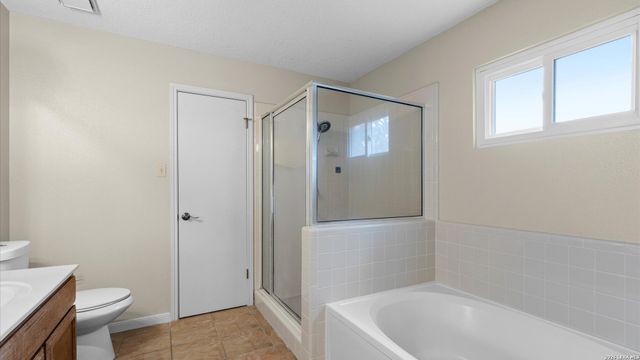 7942 LAS OLAS BLVD, San Antonio, TX 78250