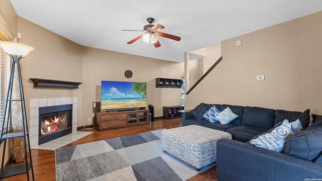 7942 LAS OLAS BLVD, San Antonio, TX 78250
